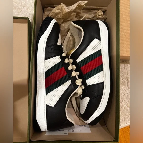 Gucci Men’s Black and White Web Logo Low Top Sneakers - Size 9.5 (US) Never Worn - Picture 9 of 10